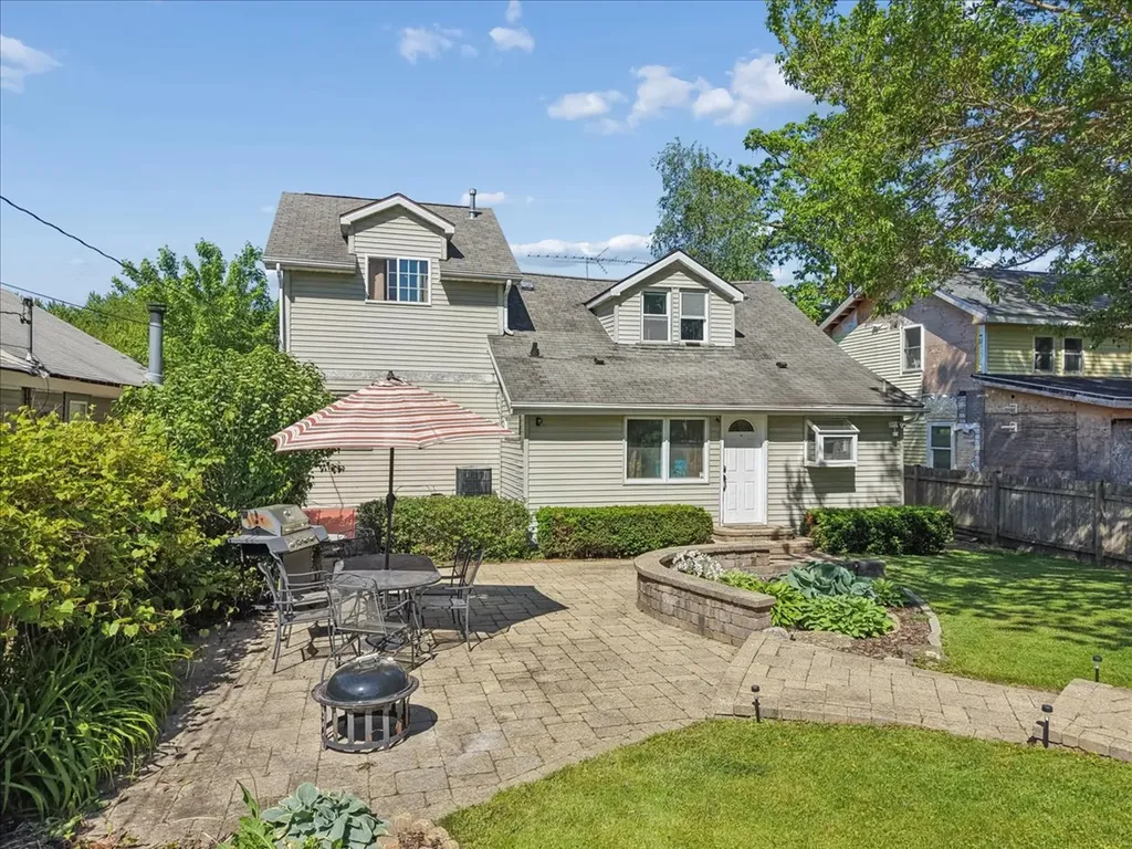 42515 North Forest Lane Antioch IL 60002