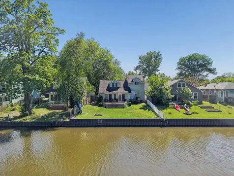 42515 North Forest Lane Antioch IL 60002