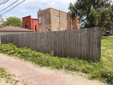 4240 South Saint Lawrence Avenue Chicago IL 60653