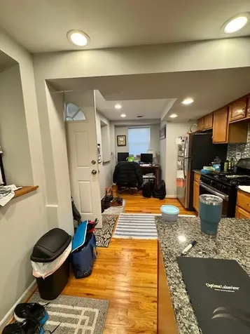 1947 North Cleveland Avenue Chicago IL 60614