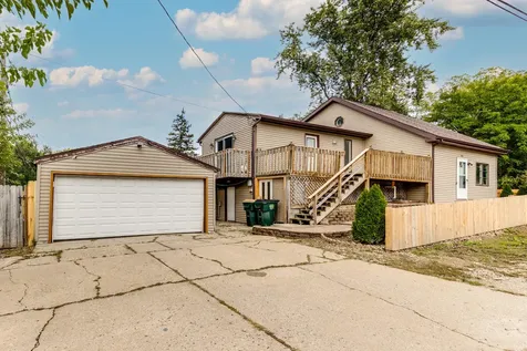 400 Clifton Drive Round Lake Park IL 60073