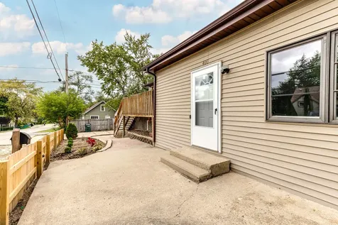 400 Clifton Drive Round Lake Park IL 60073