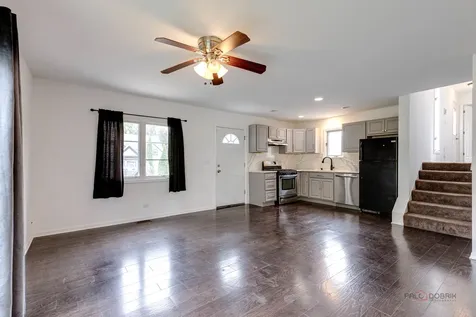 400 Clifton Drive Round Lake Park IL 60073