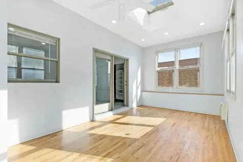 2151 West Race Avenue Chicago IL 60612