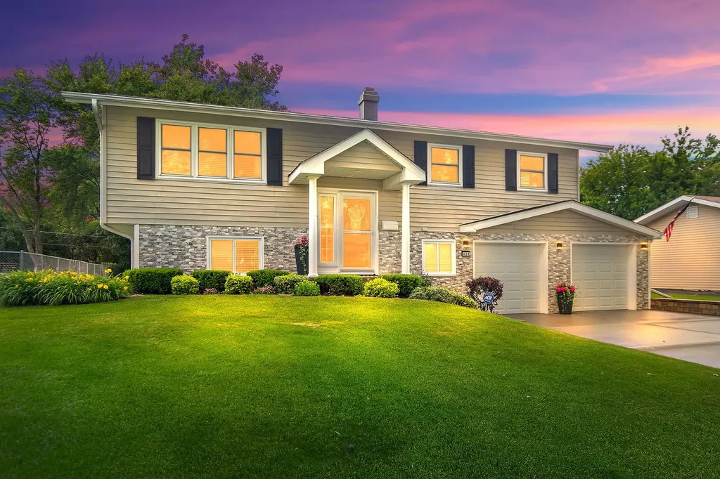 430 Amherst Lane Hoffman Estates IL 60169