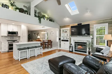 430 Amherst Lane Hoffman Estates IL 60169