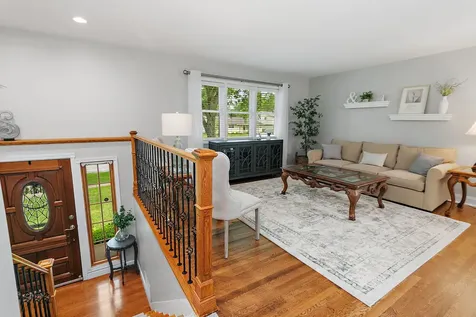 430 Amherst Lane Hoffman Estates IL 60169