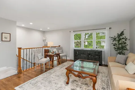 430 Amherst Lane Hoffman Estates IL 60169
