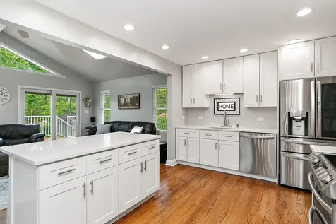 430 Amherst Lane Hoffman Estates IL 60169