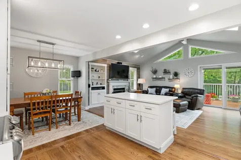 430 Amherst Lane Hoffman Estates IL 60169