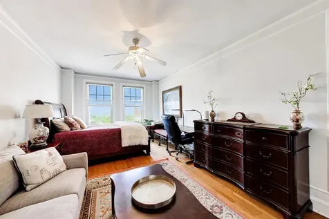 5000 South East End Avenue Chicago IL 60615