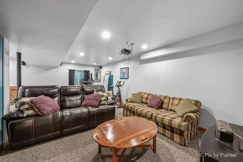 10118 Lund Avenue Algonquin IL 60102