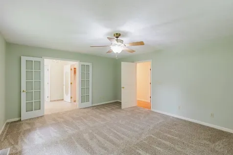 2006 Spring Garden Road Marion IL 62959