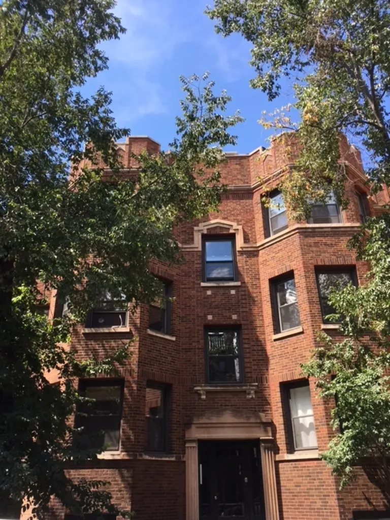 640 West Roscoe Street Chicago IL 60613