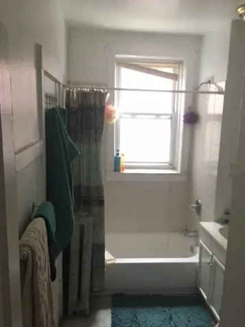 640 West Roscoe Street Chicago IL 60613
