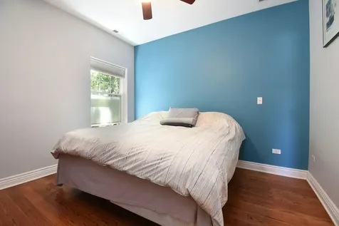 1322 West Winona Street Chicago IL 60640