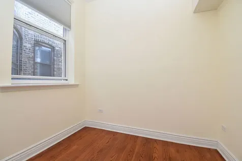 1322 West Winona Street Chicago IL 60640