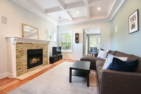 1322 West Winona Street Chicago IL 60640