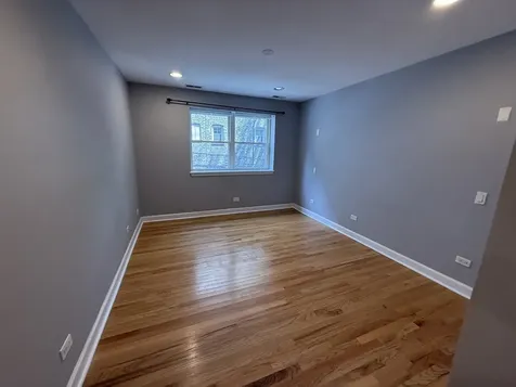 6954 North Greenview Avenue Chicago IL 60626