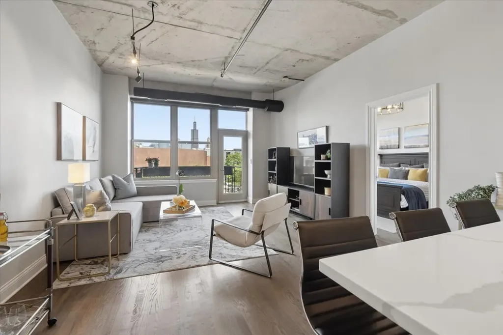 6 South Laflin Street Chicago IL 60607