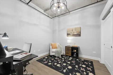 6 South Laflin Street Chicago IL 60607