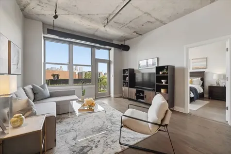 6 South Laflin Street Chicago IL 60607