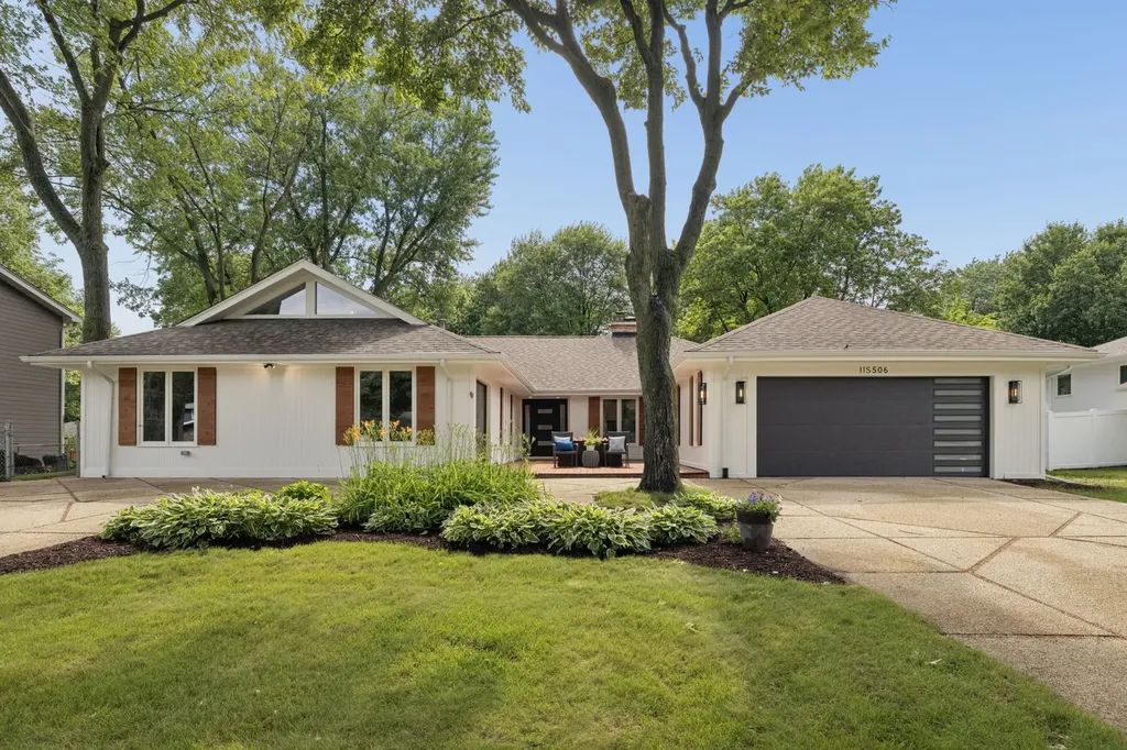 11S506 Whittington Lane Naperville IL 60564