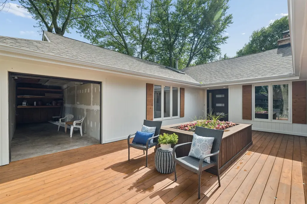 11S506 Whittington Lane Naperville IL 60564