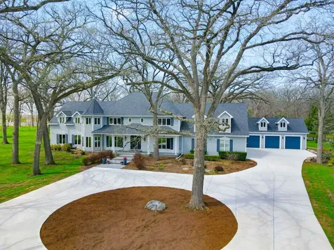 37132 North Black Velvet Lane Wadsworth IL 60083