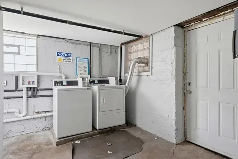 3056 East 87th Street Chicago IL 60617
