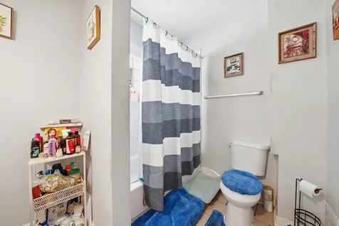 3056 East 87th Street Chicago IL 60617