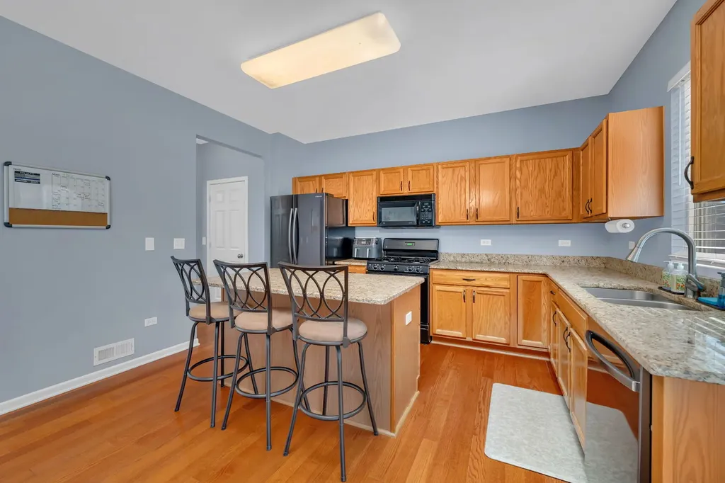 170 Holly Street Bolingbrook IL 60490