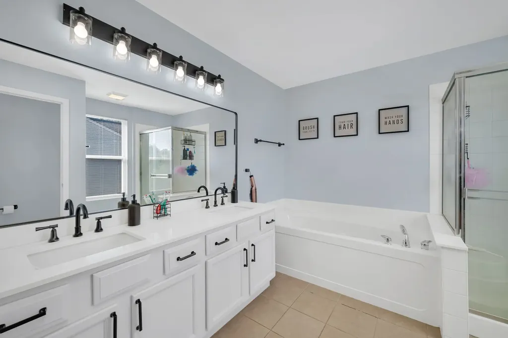 170 Holly Street Bolingbrook IL 60490