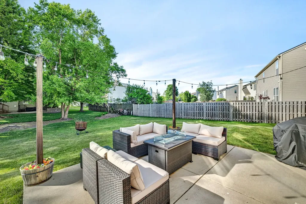 170 Holly Street Bolingbrook IL 60490