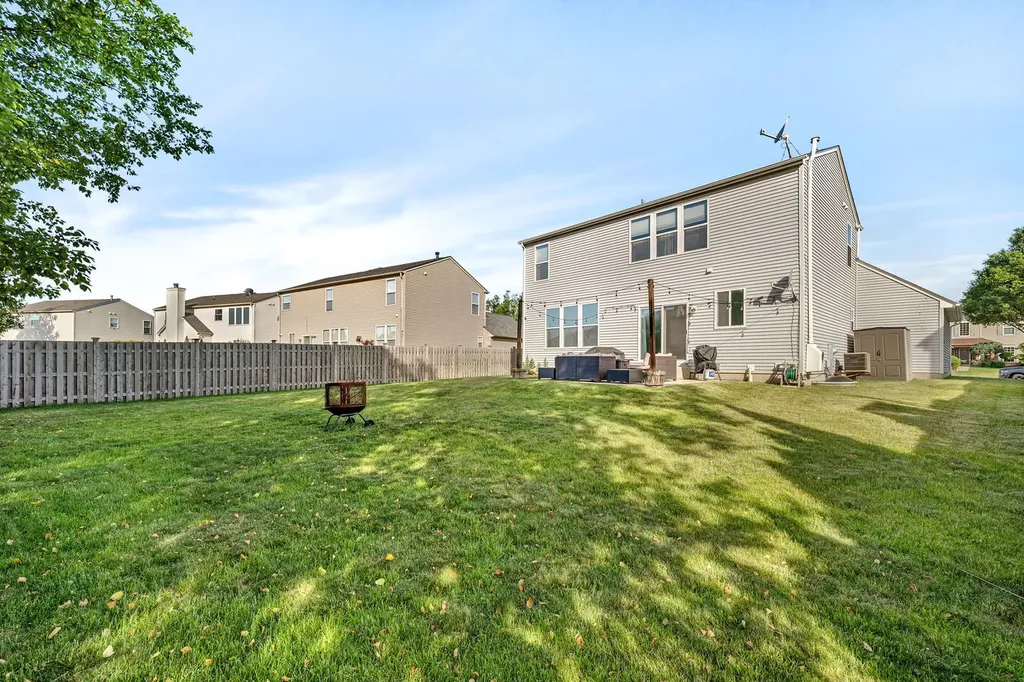170 Holly Street Bolingbrook IL 60490