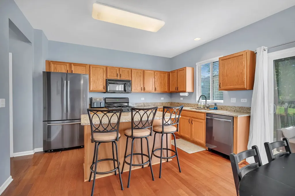 170 Holly Street Bolingbrook IL 60490