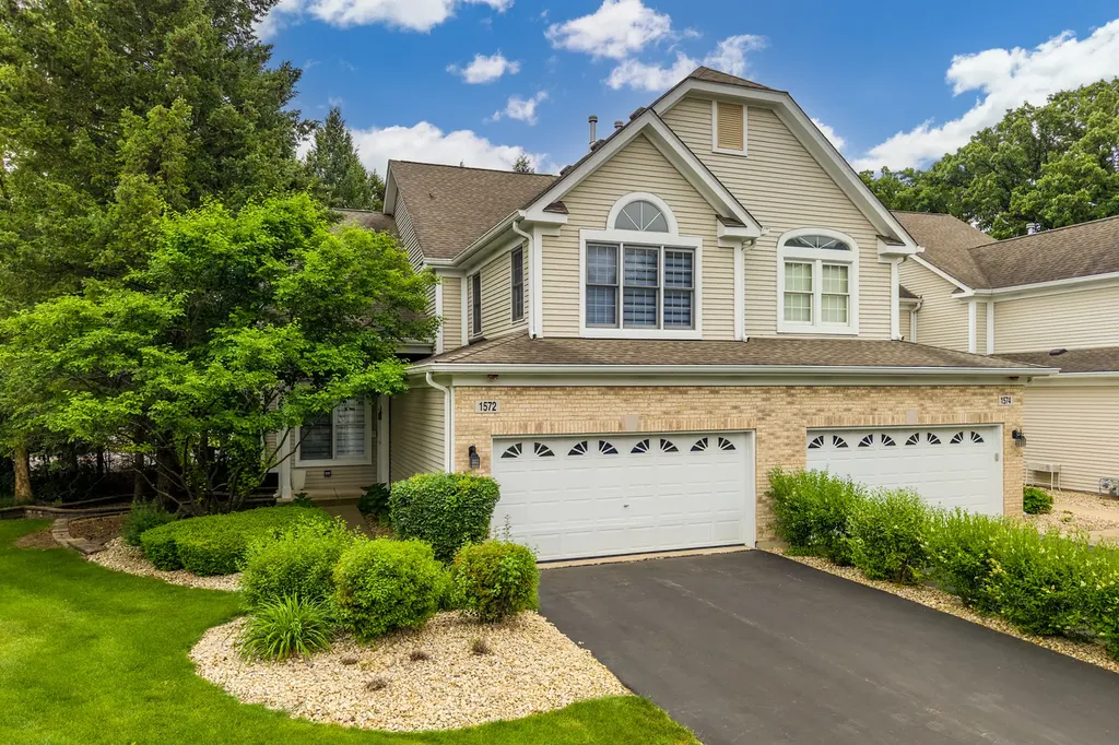 1572 Treeline Court Naperville IL 60565