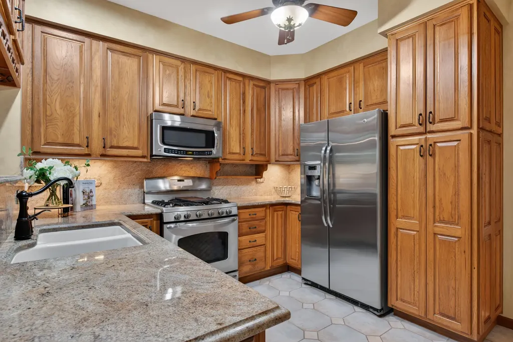 1572 Treeline Court Naperville IL 60565