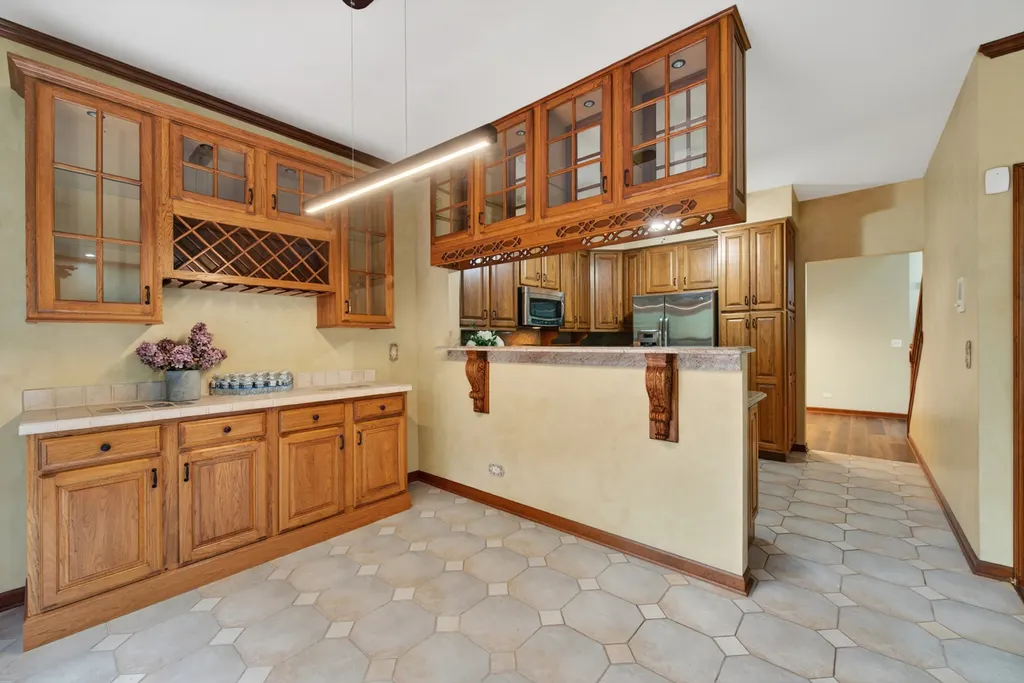1572 Treeline Court Naperville IL 60565