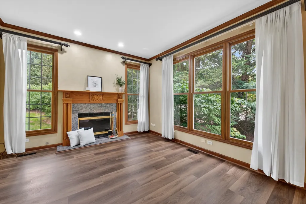 1572 Treeline Court Naperville IL 60565