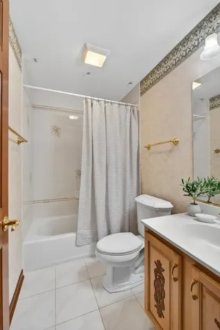 1572 Treeline Court Naperville IL 60565