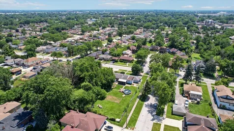 5710 West Hawthorne Avenue Berkeley IL 60163