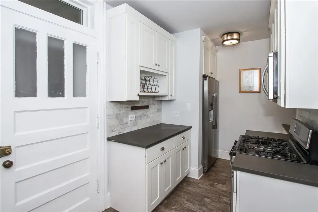 1445 West Elmdale Avenue Chicago IL 60660