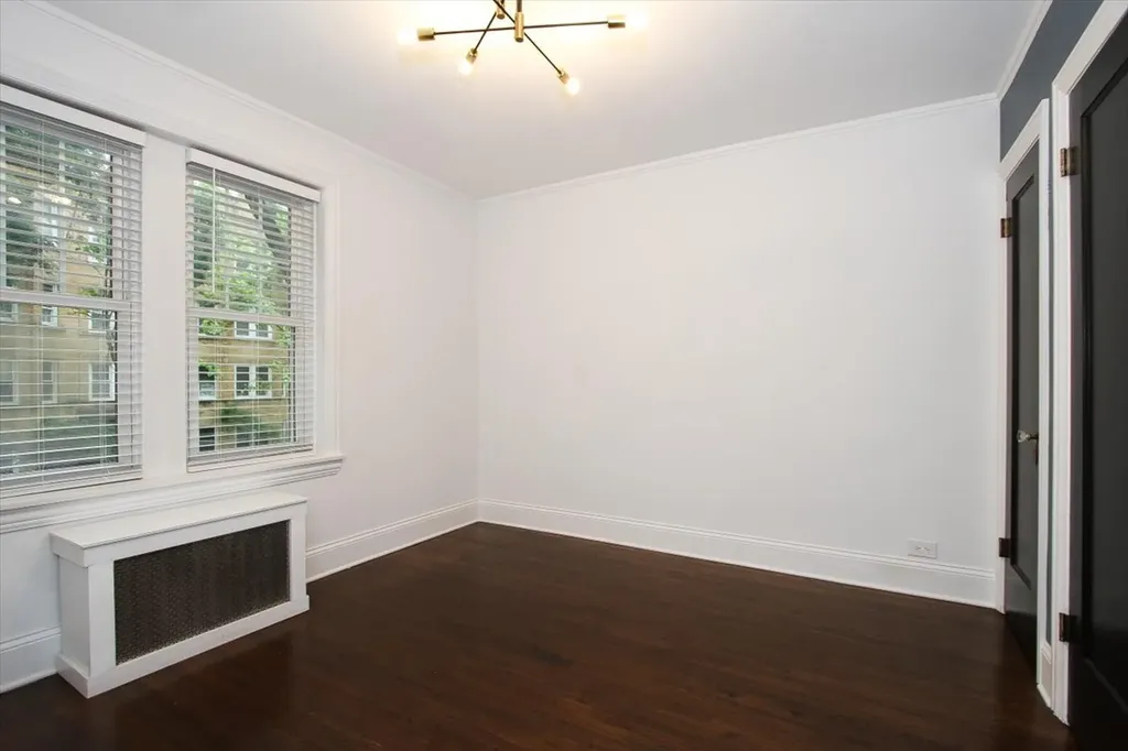 1445 West Elmdale Avenue Chicago IL 60660