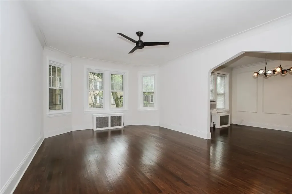 1445 West Elmdale Avenue Chicago IL 60660