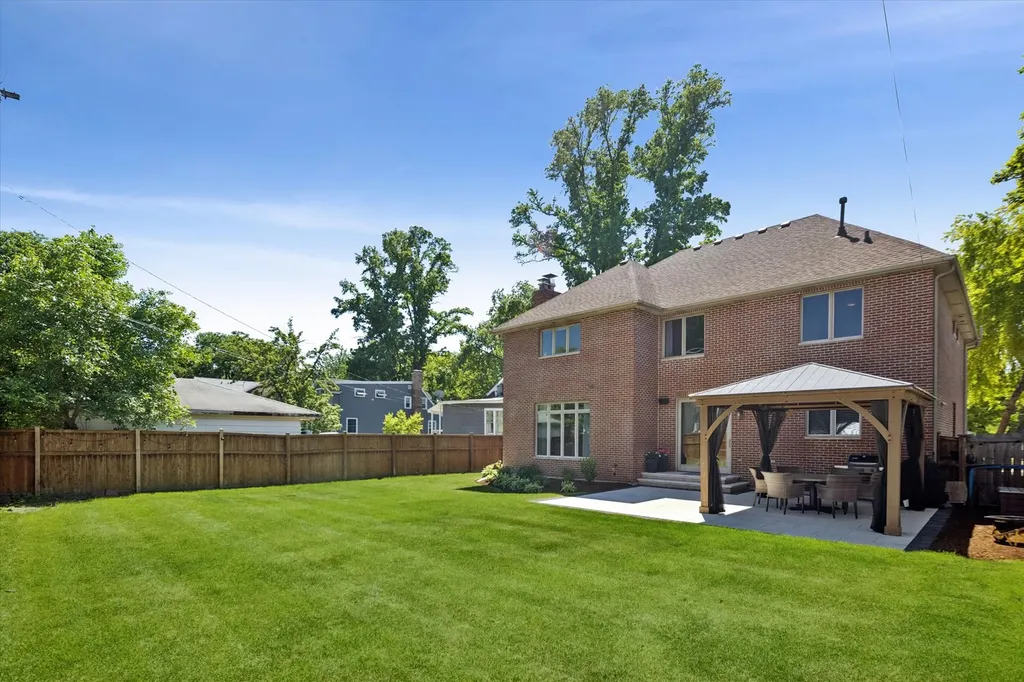 403 South Fairview Avenue Elmhurst IL 60126