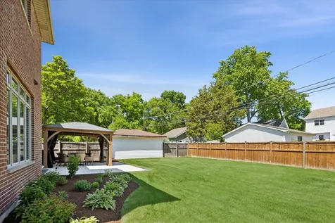 403 South Fairview Avenue Elmhurst IL 60126