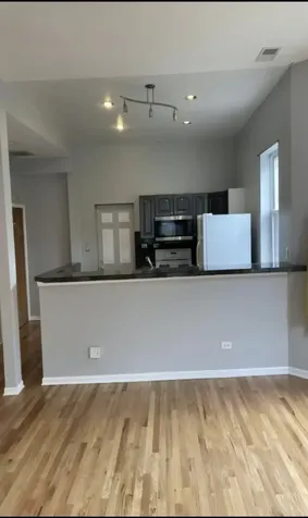 4321 South Ellis Avenue Chicago IL 60653