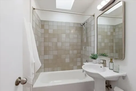 1327 West Barry Street Chicago IL 60657