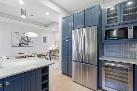 1327 West Barry Street Chicago IL 60657